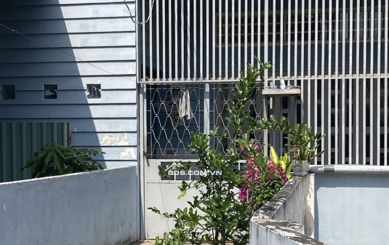 Cho thuê nhà 70m2 có sân 20m2, Bình quới thoáng mát, yên tĩnh